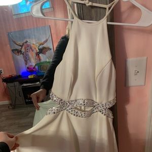 white open stomach gem dress